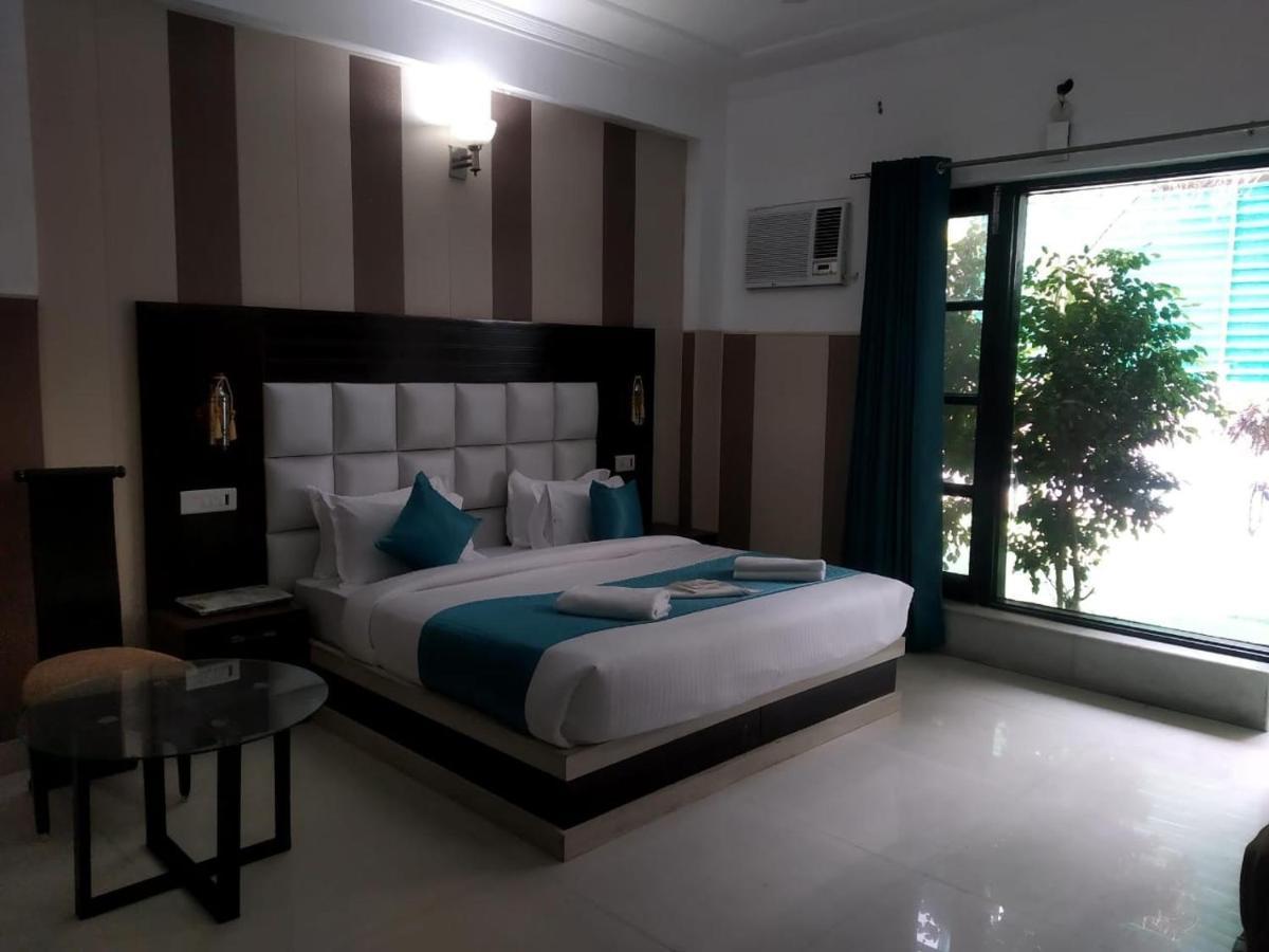 Hotel Rishikesh Inn By Rfh Exterior foto